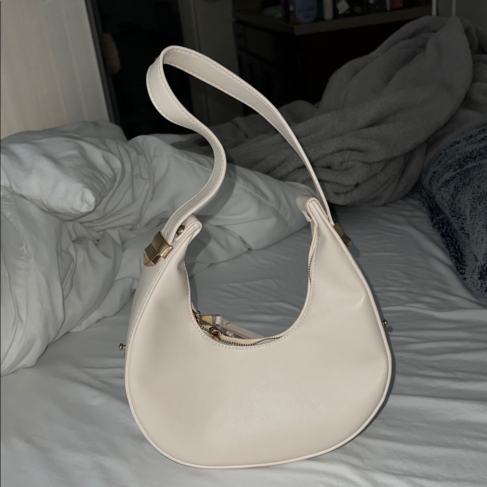 Elegant Cream Women's Bag